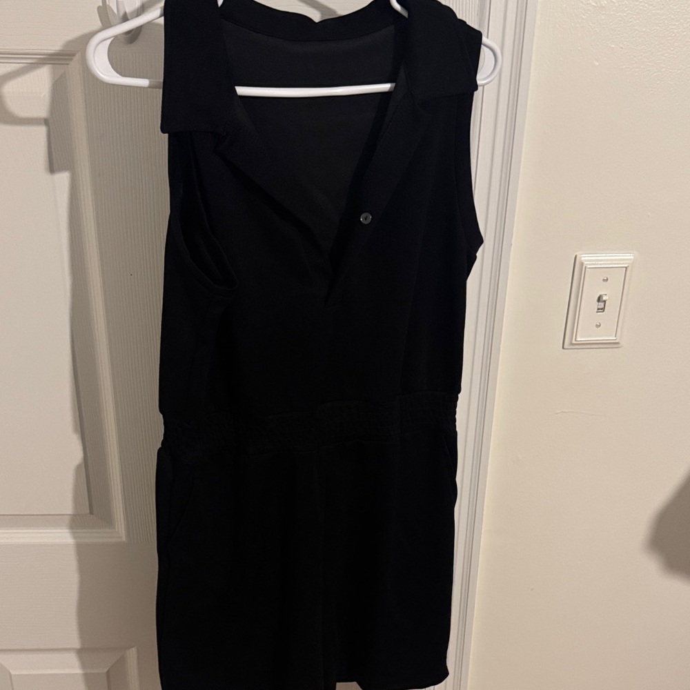 Elegant Black Sleeveless Dress